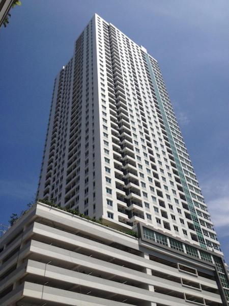 2 Bedrooms - Thamrin Executive Apartment At Jakarta Center Kültér fotó
