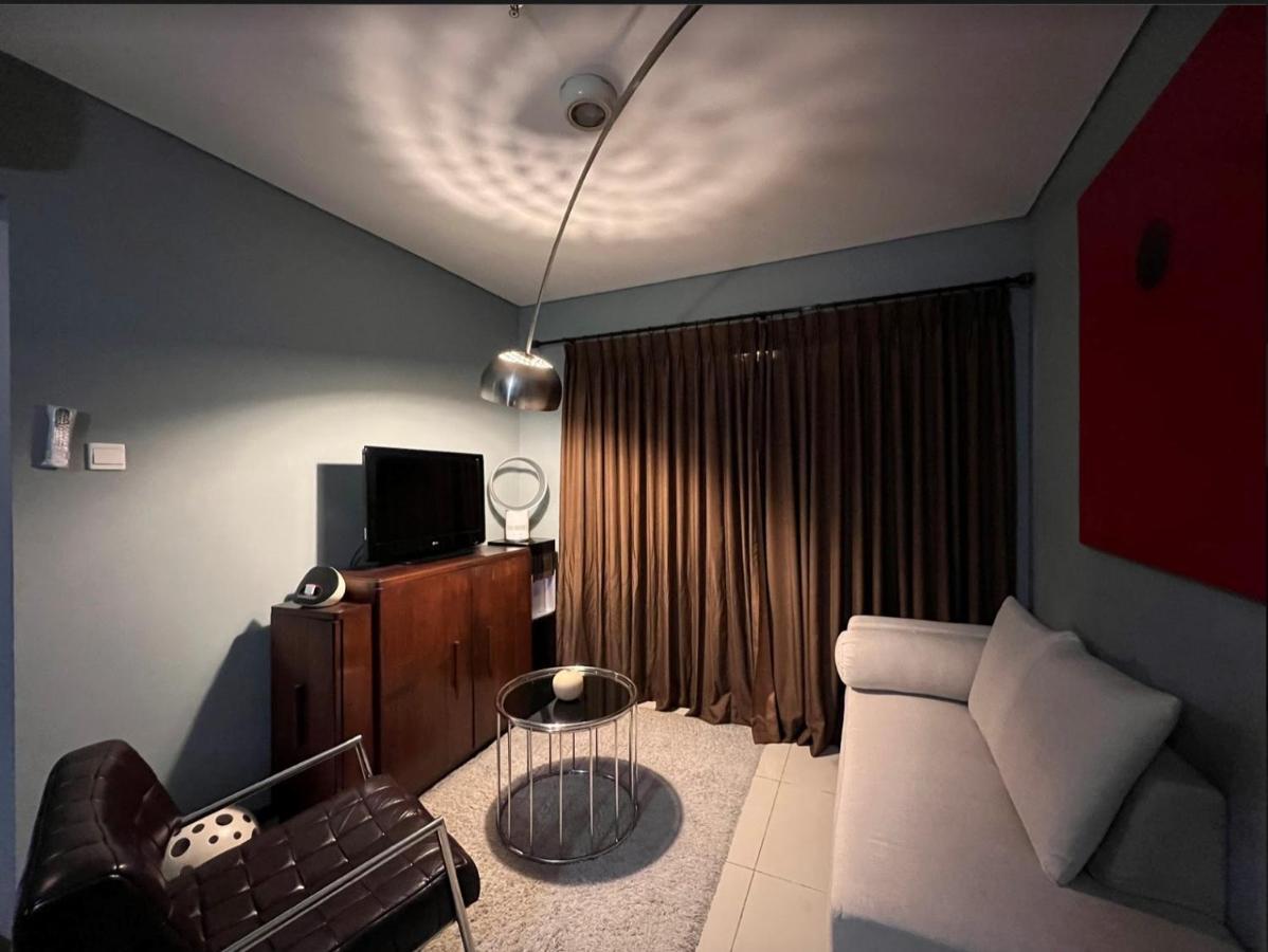 2 Bedrooms - Thamrin Executive Apartment At Jakarta Center Kültér fotó